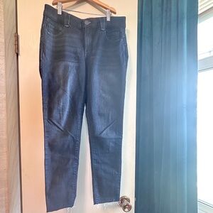 Democracy "Ab"solution 27.5" Inseam Raw Edge Jegging